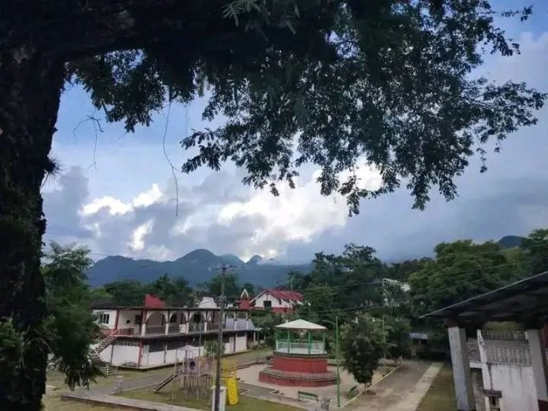 Engaña a su esposo y amante lo mata