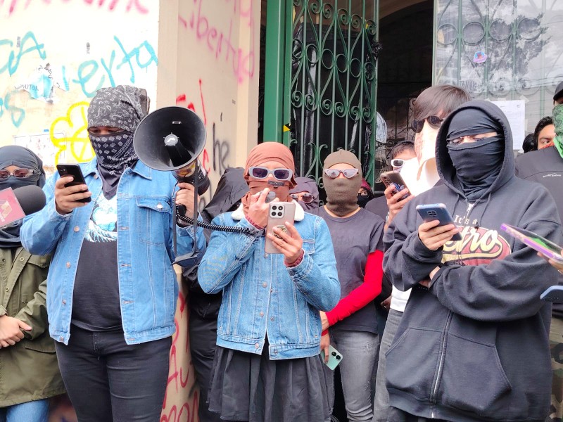Enjambre Estudiantil pide aplazar elecciones a la rectoría UAEMex