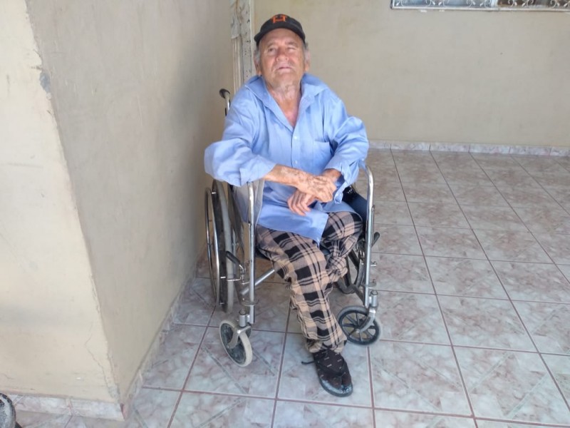 Enrique Méndez necesita donación de medicamentos para su diabetes