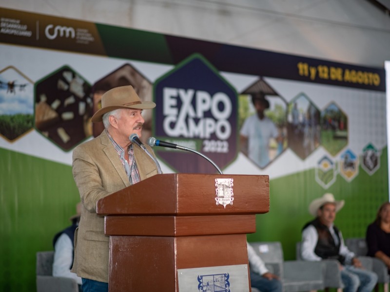 Enrique Vega inaugura Expo Campo El Marqués 2022