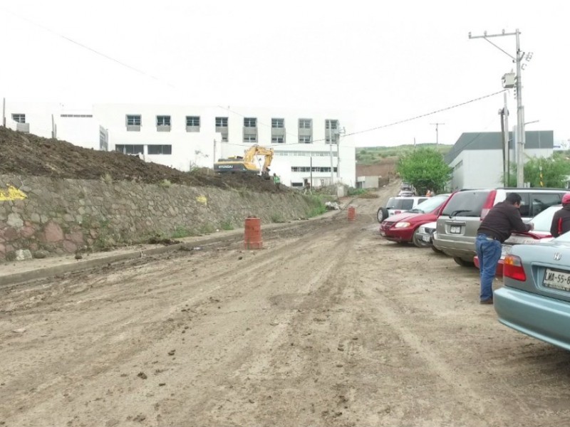 Entre afectaciones avanza construcción de ciudad salud