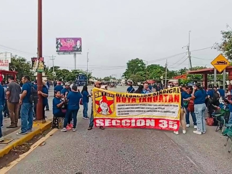 Entre bloqueos falta de clases y salud en el Istmo de Tehuantepec