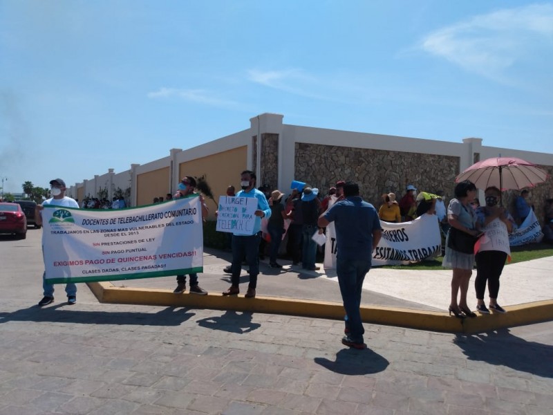 Entre exigencias y porras concluye gira de AMLO en Culiacán