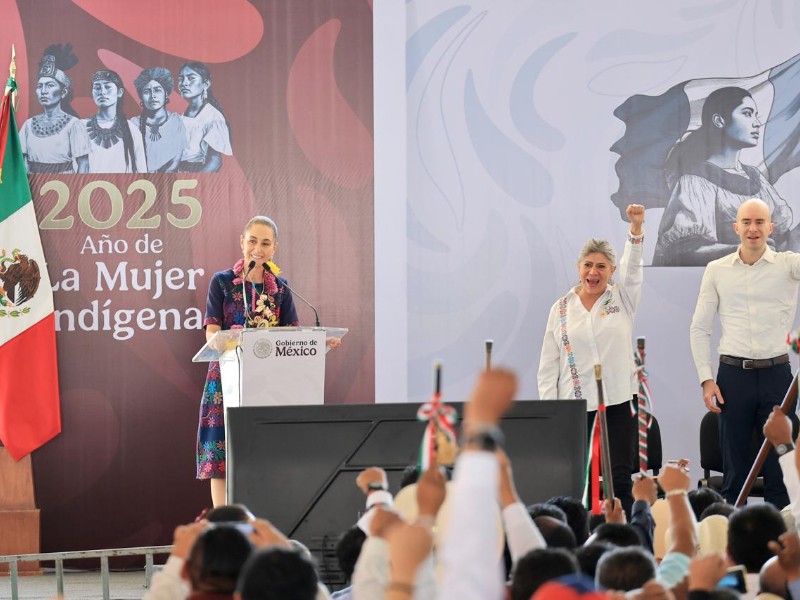 Entre protestas  Claudia Sheinbaum supervisa Plan Lázaro Cárdenas en Oaxaca