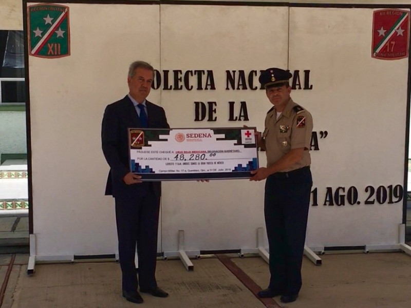 Entrega 17a. zona militar donativo a Cruz Roja