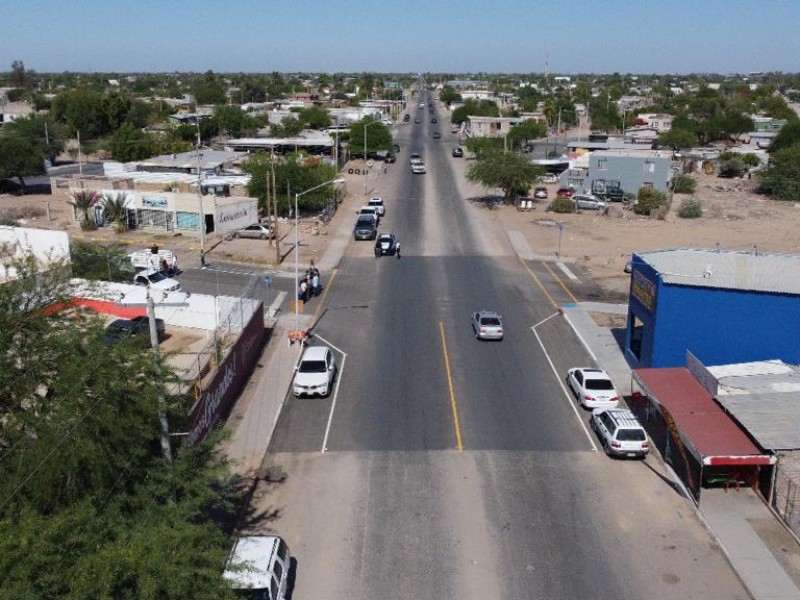 Entrega Alcalde pavimentación de crucero en Brecha y 31