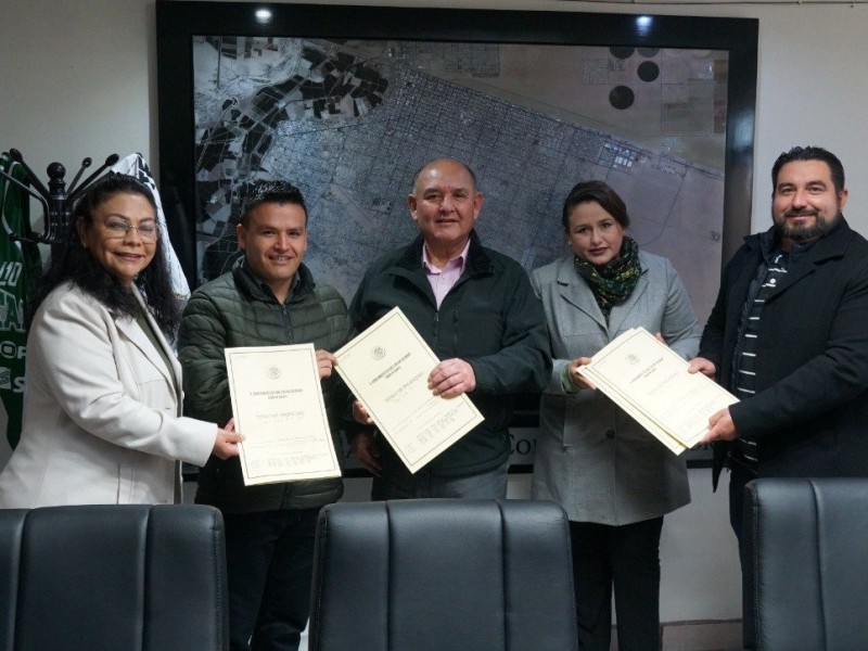 Entrega Ayuntamiento escrituras a Diócesis de Mexicali