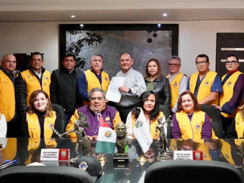 Entrega Ayuntamiento terreno para clínica de Club de Leones