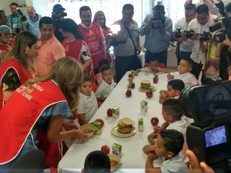 Entrega DIF más de 145 mil desayunos escolares