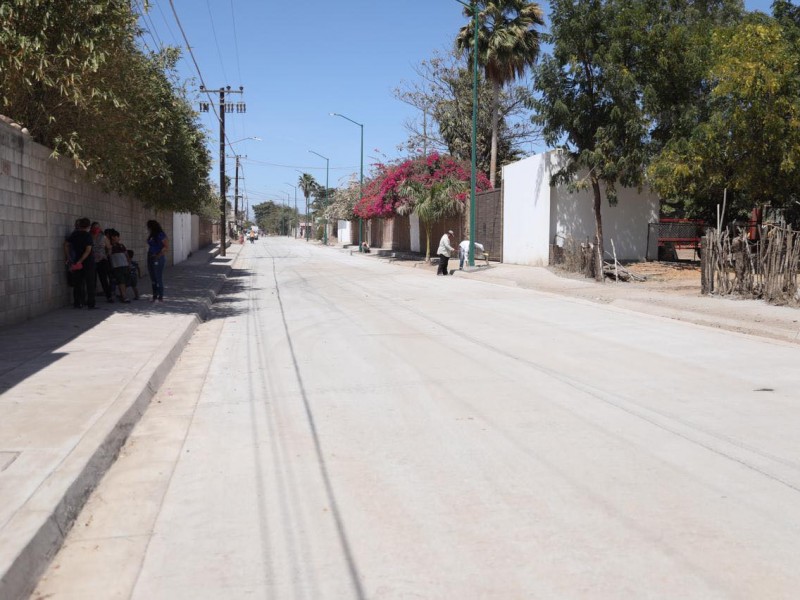 Entrega Gobernador obras de pavimentación en Culiacancito