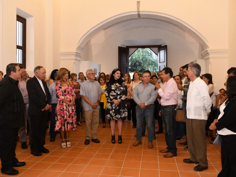 Entrega Gobernadora restauración de Templo Antiguo