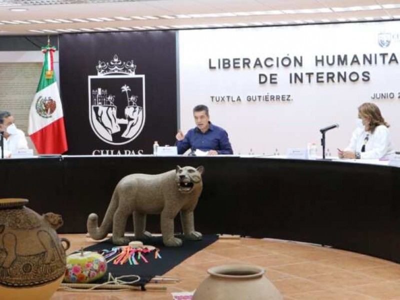 Entrega Gobierno del Estado cartas de liberación a 282 internos