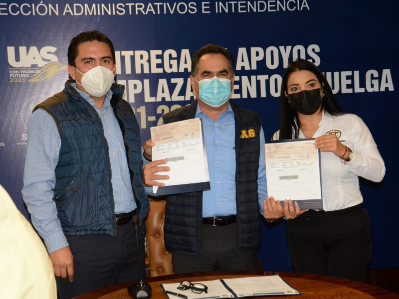 Entrega la UAS los apoyos del emplazamiento a huelga 2021-2022