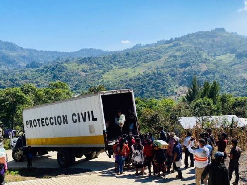 Entrega PC alimentos a desplazados de Chiapas