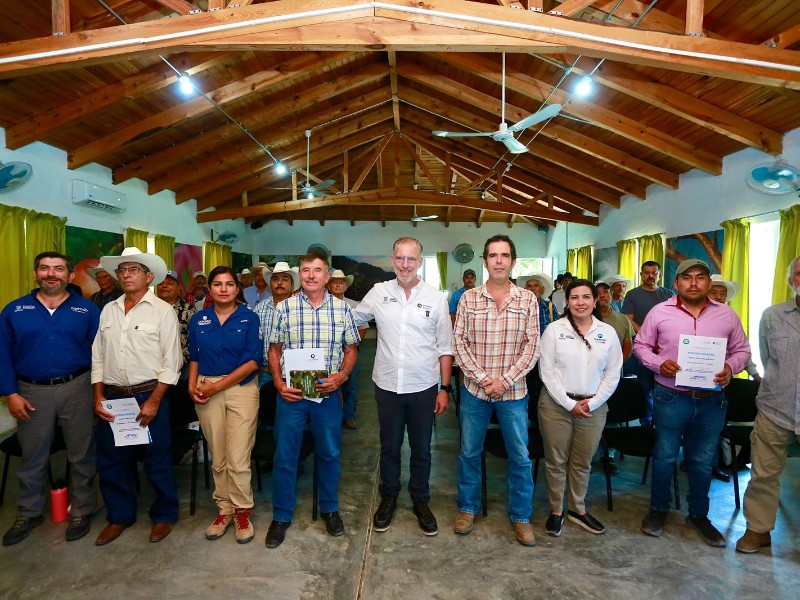 Entrega SEDESU apoyo a ejidatarios para proteger hectáreas de bosque