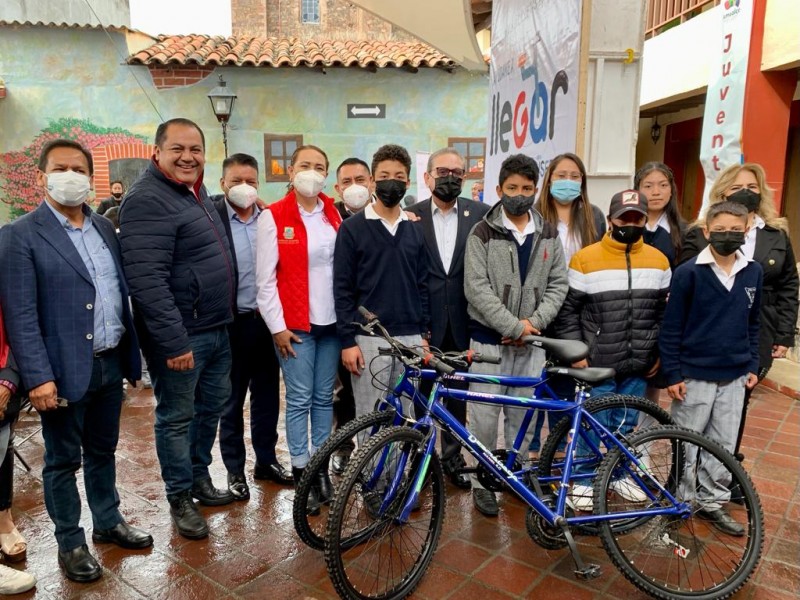 Entrega USEBEQ bicicletas del programa “ayúdame a llegar”