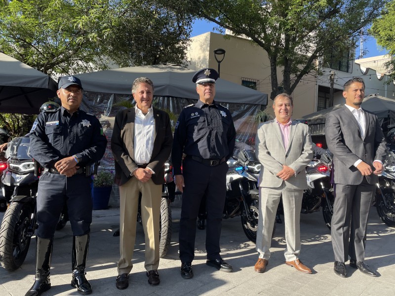 Entregan 40 motos a policías de Zapopan