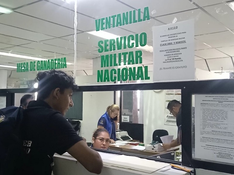 Entregan 85 formatos de pre cartillas del SMN Tuxpan