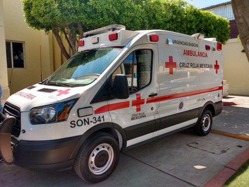 Entregan ambulancia a Cruz Roja