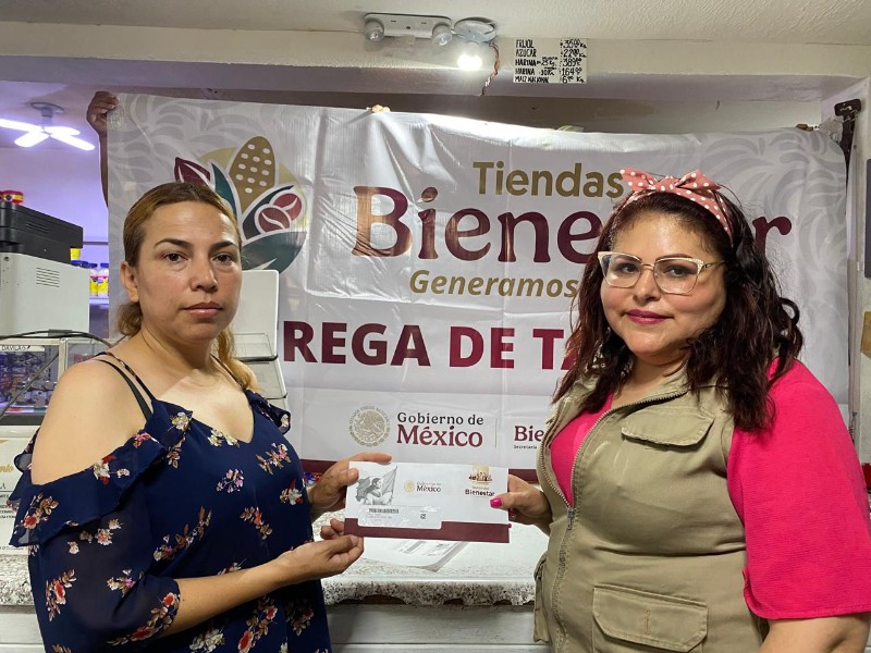 Entregan apoyos a 22 Tiendas para el Bienestar
