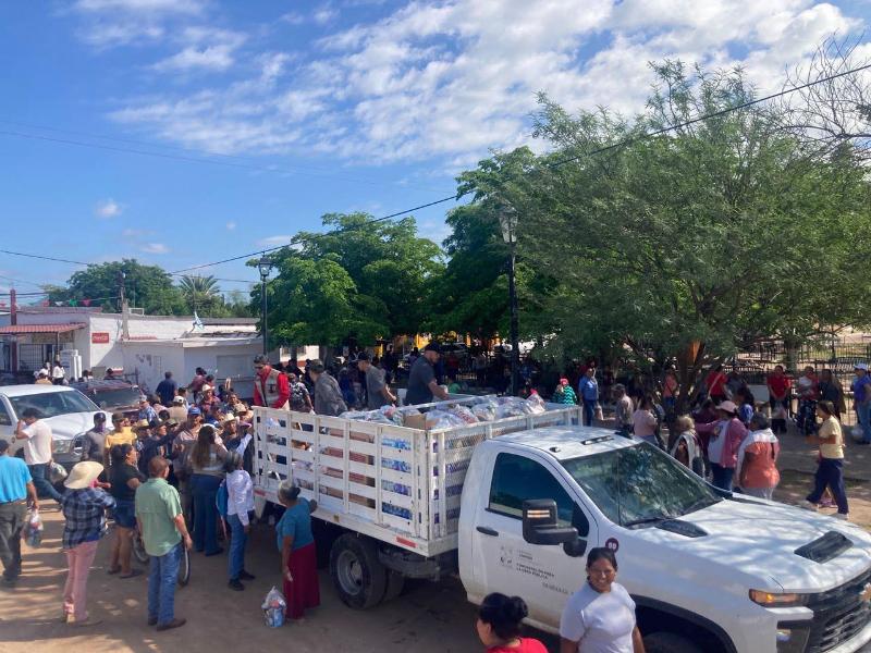 Entregan apoyos a familias afectadas por el huracán Polo en Sonora