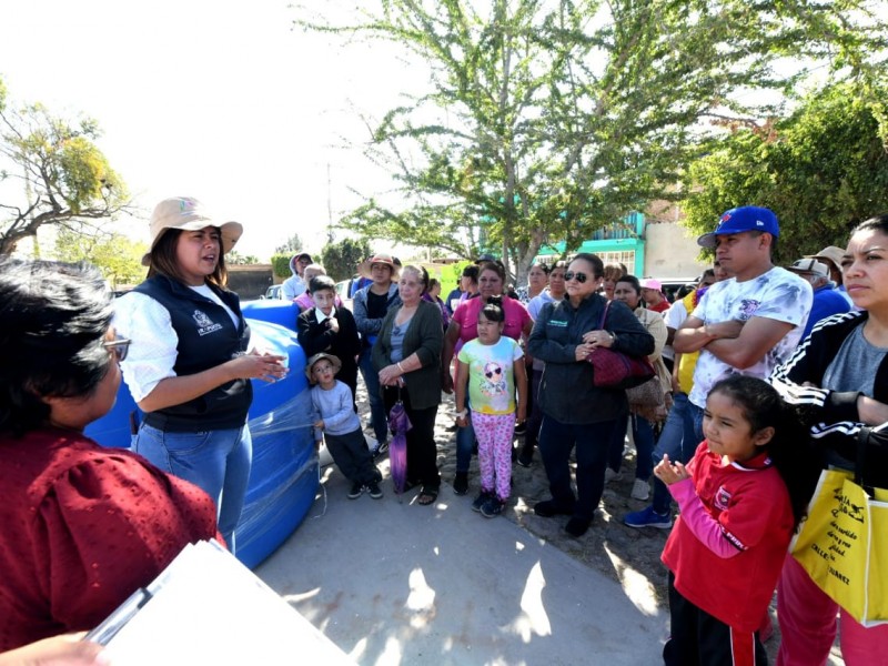 Entregan apoyos a familias irapuatenses