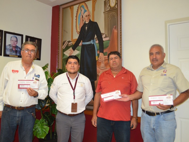 Entregan apoyos a productores pesqueros de Jacona