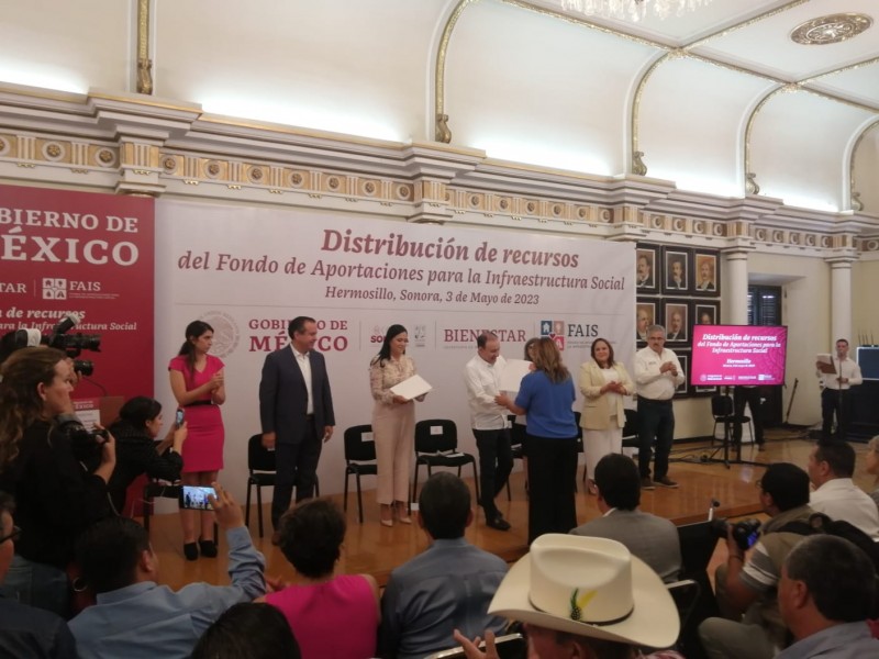 Entregan apoyos para infraestructura social a municipios de Sonora