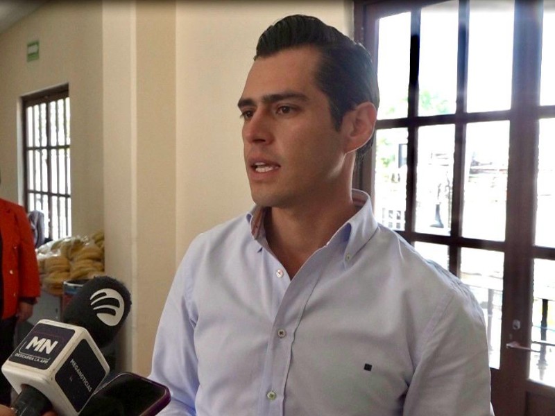 Entregan apoyos para la canasta básica a familias de Lerma
