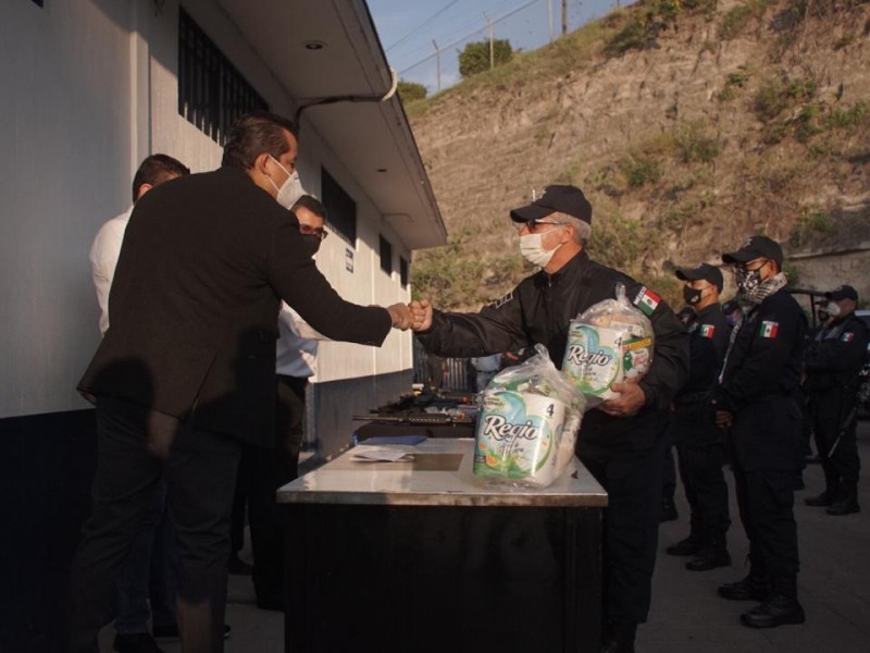 Entregan armamento a elementos de seguridad pública