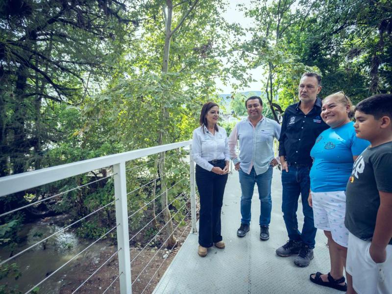 Entregan autoridades rehabilitación de puente dañado en Jalpan por lluvias