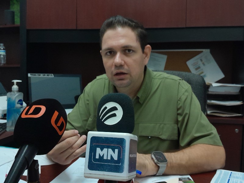 Entregan certificados de aptitud a choferes del transporte público en Mazatlán