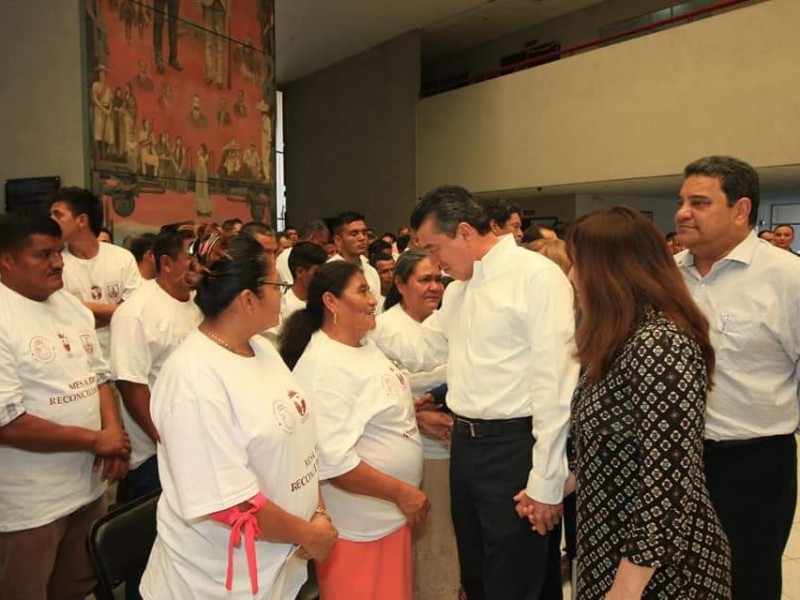 Entregan constancias de libertad a reos en Chiapas.