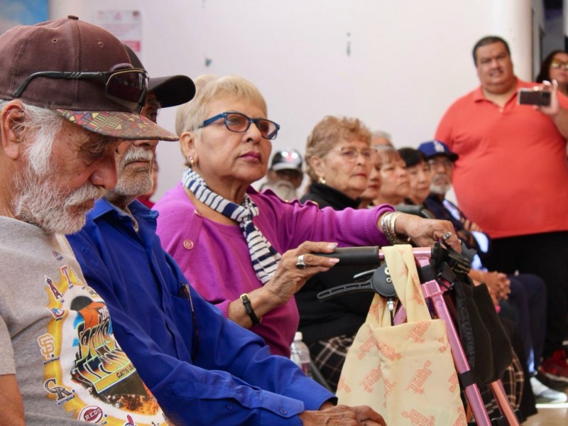 Entregan de despensas a jubilados y pensionados de Empalme