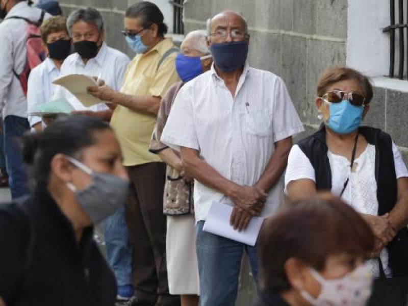 Entregan el último apoyo del año a pensionados de Bienestar