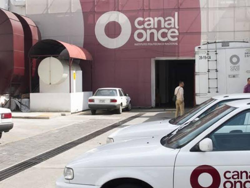 Entregan instalaciones del Canal Once a trabajadores