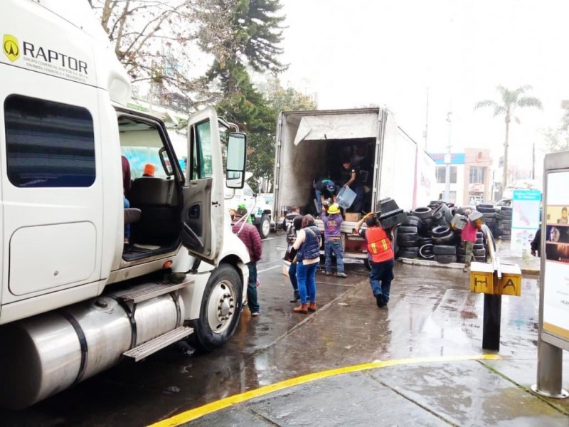 Entregan materiales reciclados para disposición final