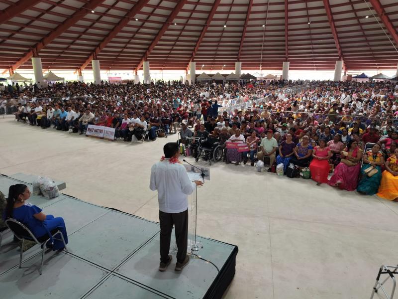 Entregan más de 4 mil apoyos sociales en Juchitán