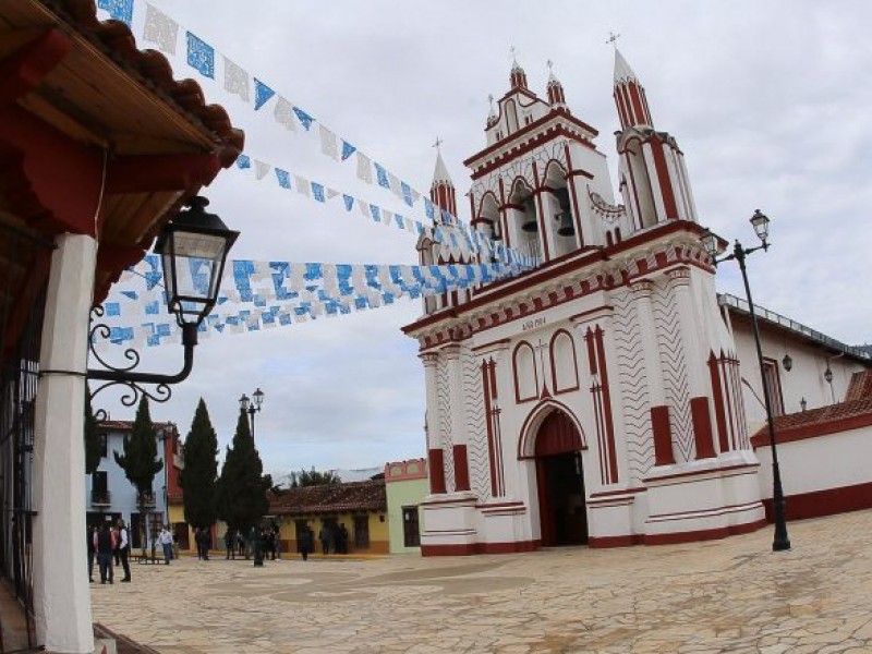 Entregan obra de mejoramiento de imagen urbana en SCLC