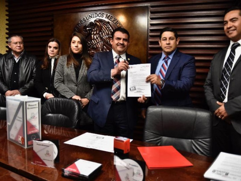 Entregan Paquete Económico 2019 para Zacatecas