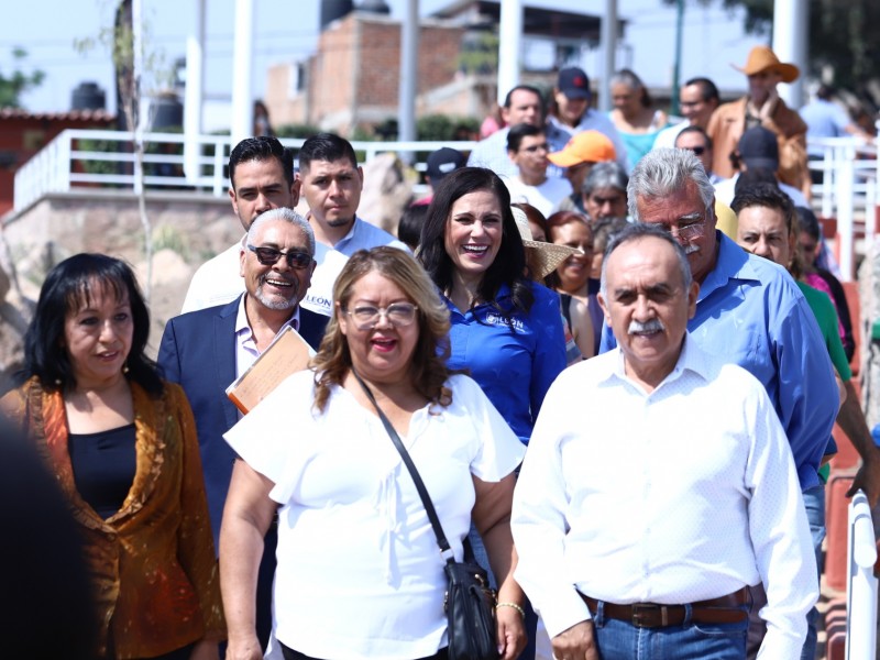 Entregan parque en la colonia Vivar