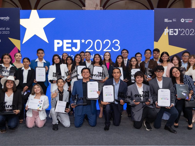 Entregan Premio Estatal de la Juventud 2023