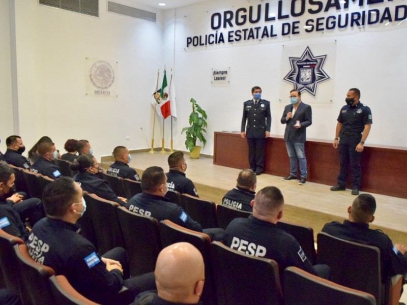 Entregan reconocimientos a policías estatales