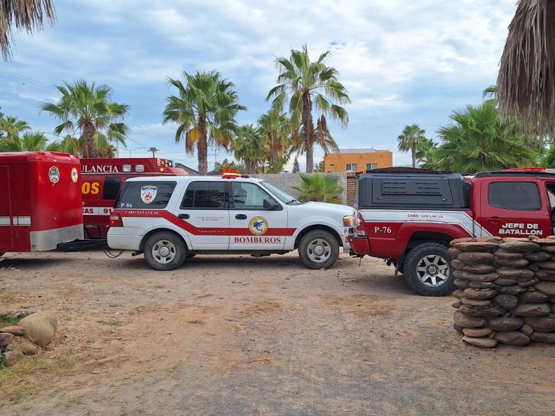 Envia bomberos de Cabo San Lucas elementos a delegación de San Juanico