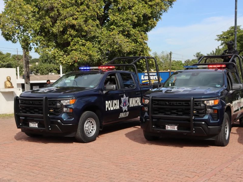 Equipan a policias de Sinaloa de Leyva