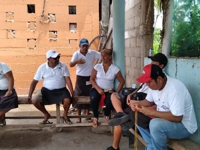 Es mínima la recuperación economía para meseros en playa Linda