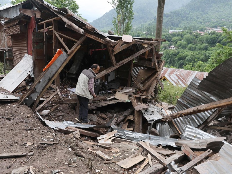 Escala conflicto India-Pakistán deja 80 muertos hasta ahora