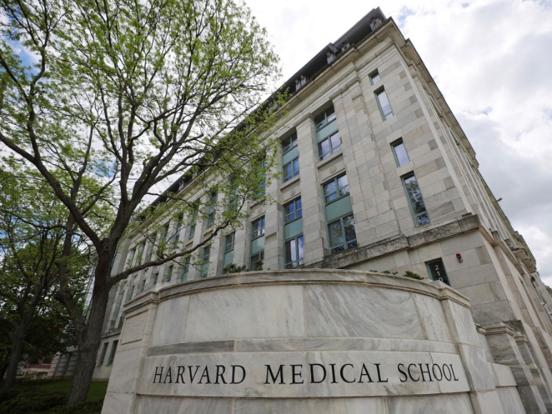 Escándalo en Harvard: vendía órganos donados para investigación