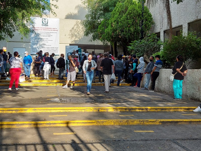 Escasea vacuna de Infuenza en clínicas del IMSS