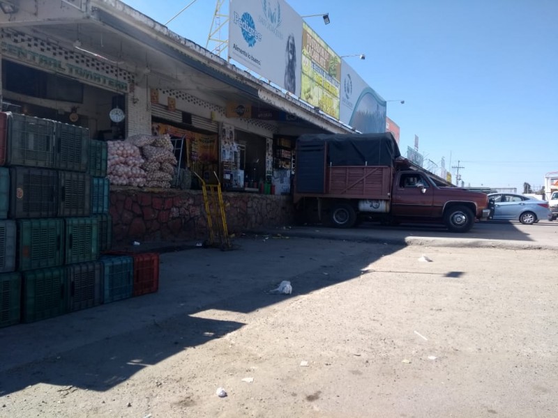 Escasez de gasolina afecta la central de abastos